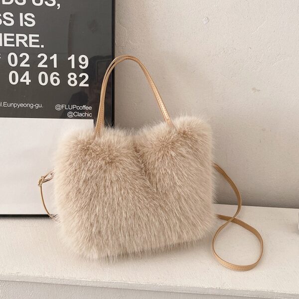 Trendy Plush Crossbody Bag for Women – Soft, Stylish & Spacious Handbag for Casual Outings, Travel & Daily Use - Image 3